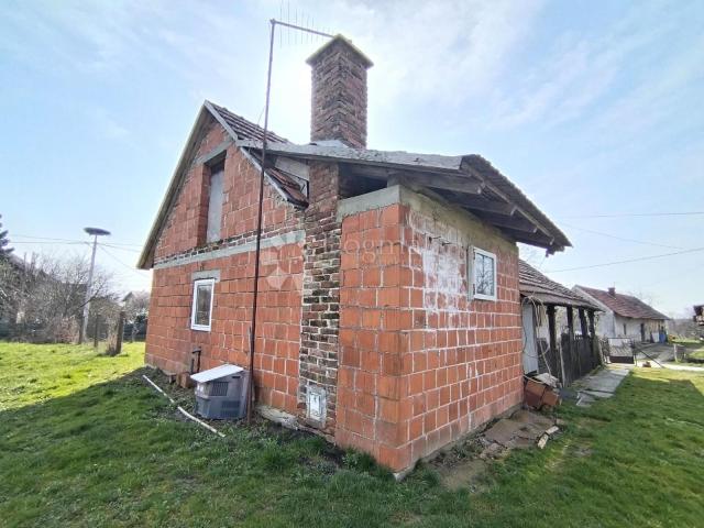 Malena kućica nedaleko Dubrave (Vrbovec)