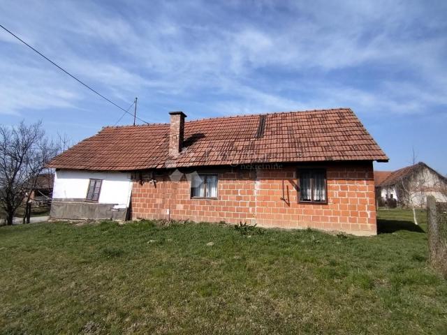 Malena kućica nedaleko Dubrave (Vrbovec)