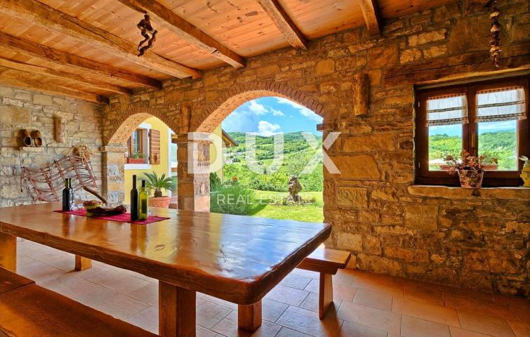 ISTRA, MOTOVUN - Rustikalna kuća s bazenom