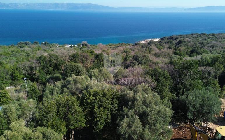 Građevinsko zemljište 200 m od plaže, Rabac, okolica