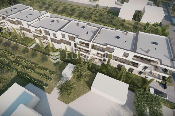 Pula, Kaštanjer, moderni penthouse u novogradnji, 2. kat, 116.14 m², vrhunska lokacija