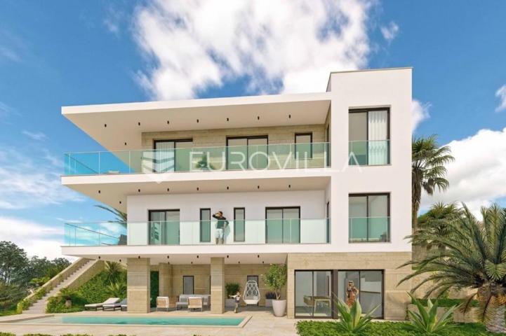 Trogir, Seget zemljište 530 m² s dozvolom za gradnju s pogledom na more