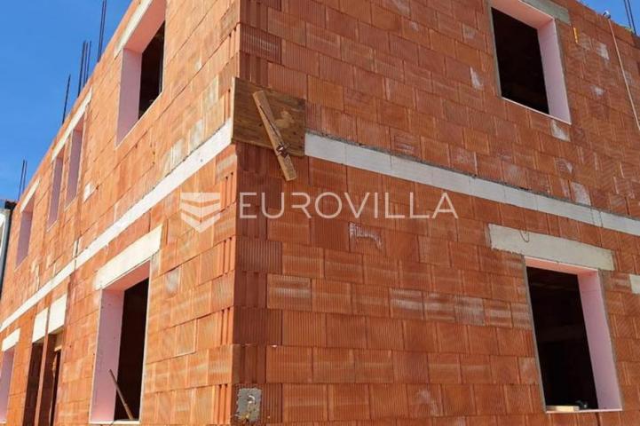 Zadar, Vir, dvosoban stan s vrtom 350 m od mora