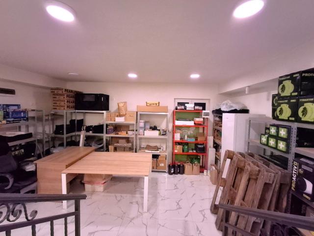 Poslovni prostor, 101m2, Blok 9, Podgorica