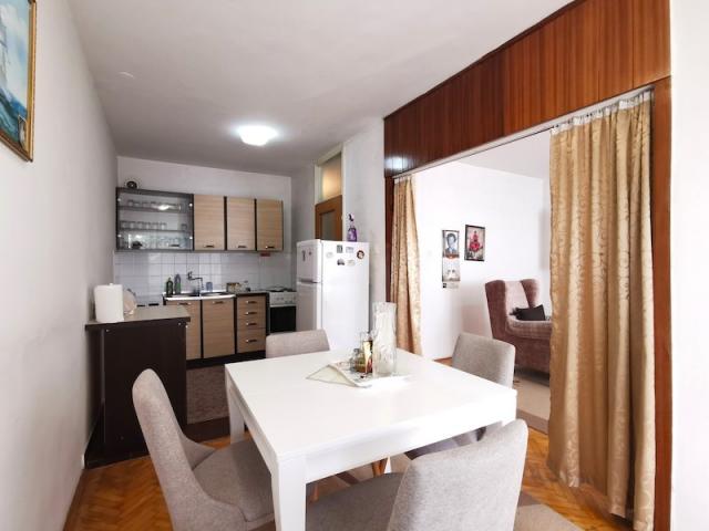 Trosoban namješten stan, 96m2, Zabjelo, Podgorica