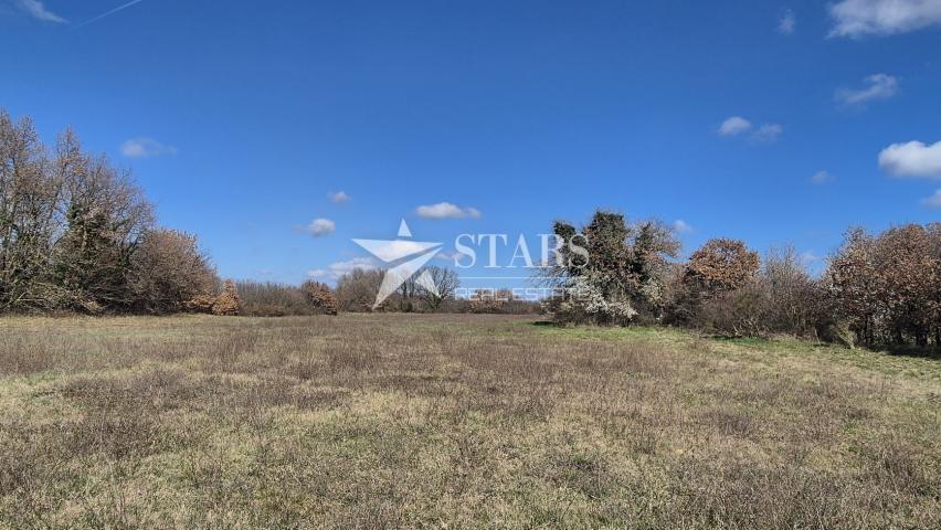 Istarska županija, Ližnjan - Muntić - građevinsko-poljoprivredni teren 5350 m2 