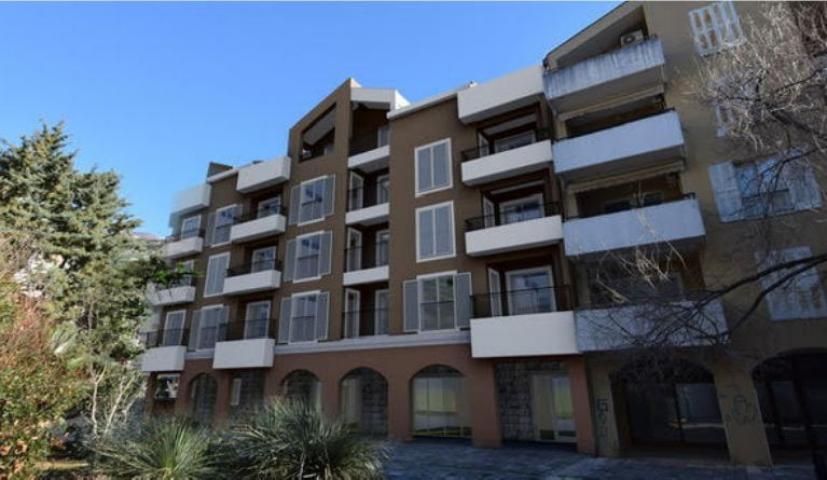 Poslovni prostor 41.77 u novom stambeno poslovnoj zgradi-Budva, Adok