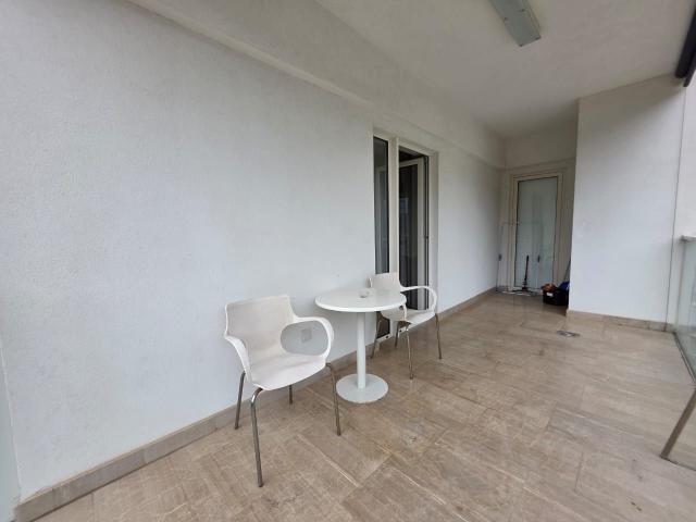 Luksuzni stan 89 m² na prvoj liniji mora sa dve odvojene jednosobne jedinice i pogledom na more-Tre 