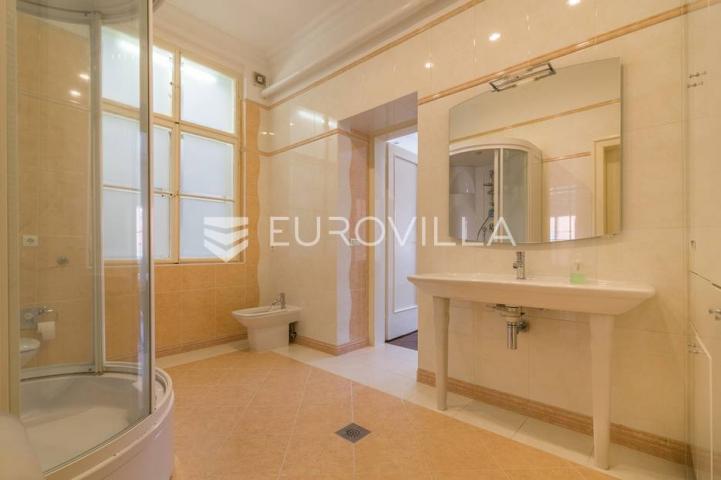 Zagreb, Centar, Zrinjevac luksuzno uređen, reprezentativan četverosoban stan, 160 m²