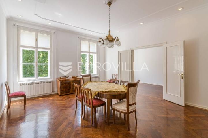 Zagreb, Centar, Zrinjevac luksuzno uređen, reprezentativan četverosoban stan, 160 m²