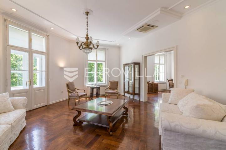 Zagreb, Centar, Zrinjevac luksuzno uređen, reprezentativan četverosoban stan, 160 m²