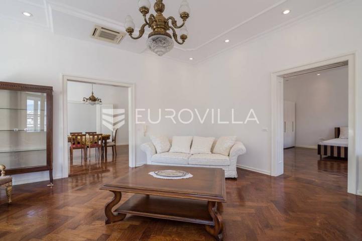 Zagreb, Centar, Zrinjevac luksuzno uređen, reprezentativan četverosoban stan, 160 m²
