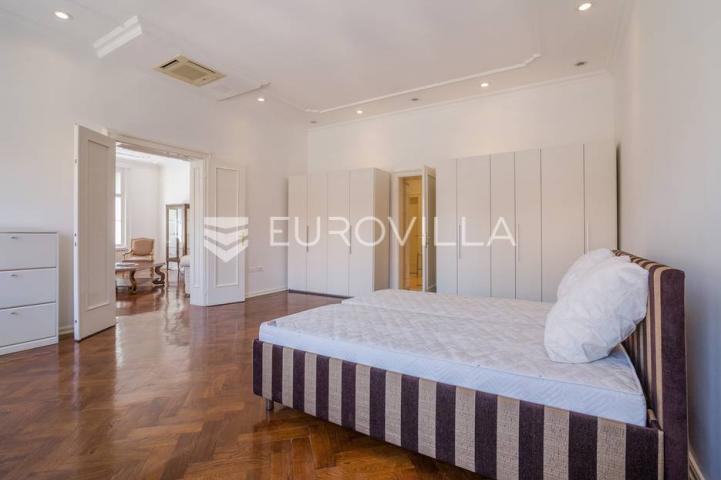 Zagreb, Centar, Zrinjevac luksuzno uređen, reprezentativan četverosoban stan, 160 m²