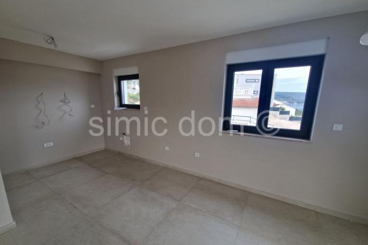 Apartmani na atraktivnoj lokaciji s pogledom, Rogoznica
