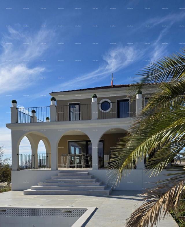 Haus Buje, Luxuriöse Villa mit Pool