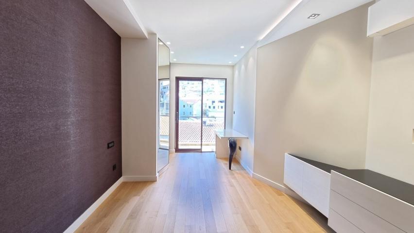 Ekskluzivan stan 108m² sa garažnim mestom i smart home tehnologijom – Budva