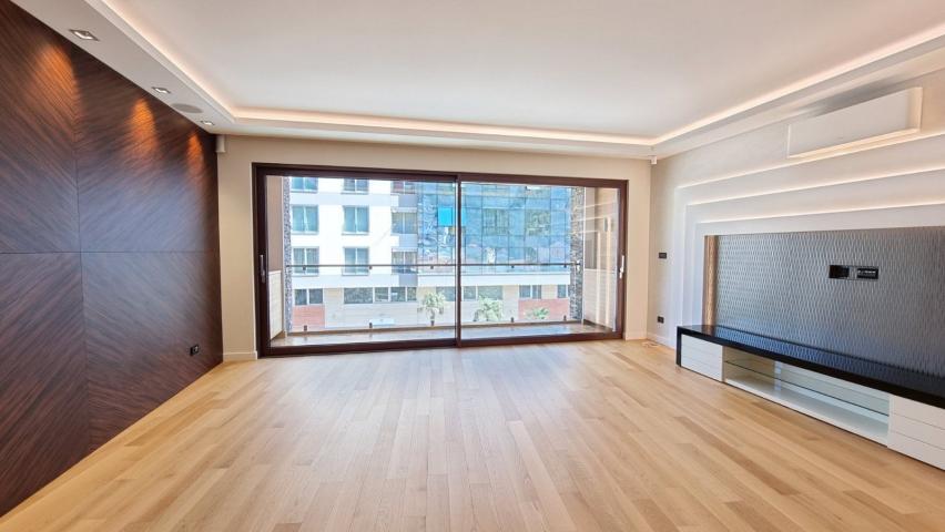 Ekskluzivan stan 108m² sa garažnim mestom i smart home tehnologijom – Budva