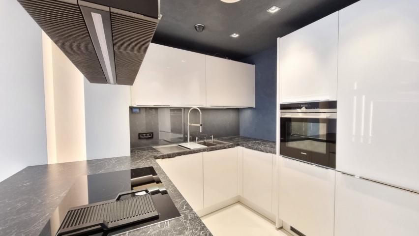 Ekskluzivan stan 108m² sa garažnim mestom i smart home tehnologijom – Budva