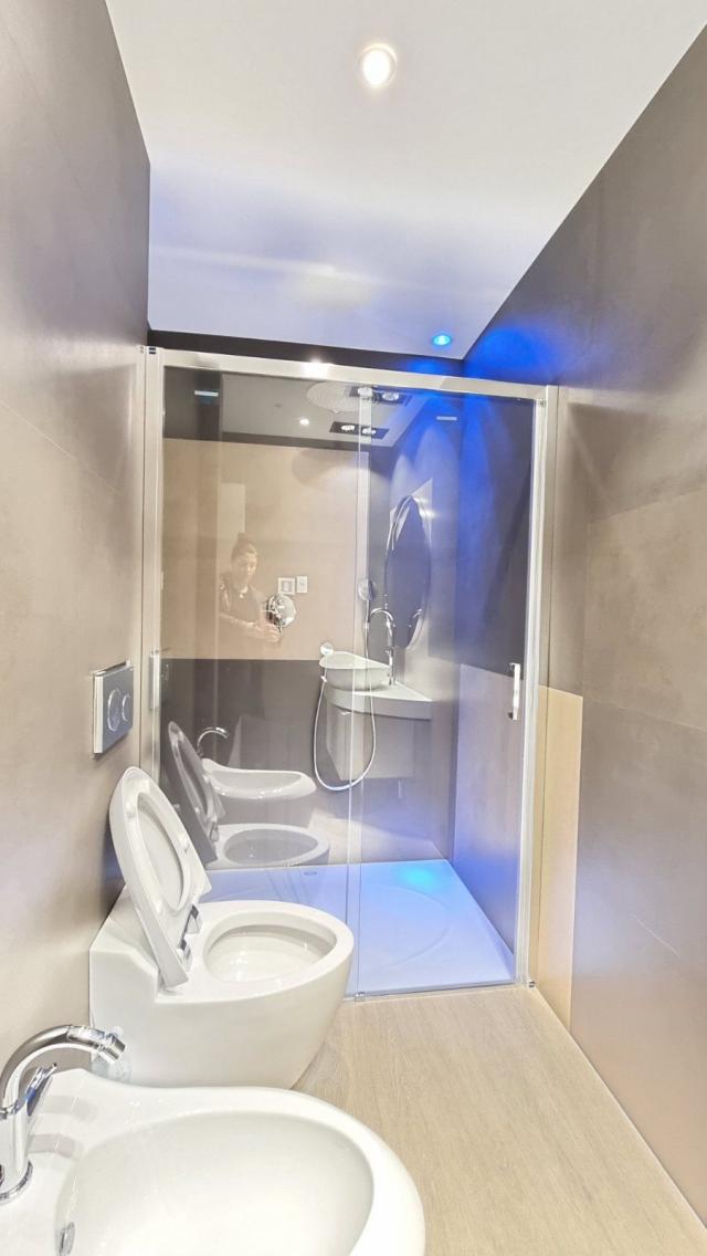 Luksuzan stan na tri nivoa 313m² sa spa zonom, teretanom, pametnim sistemom i garažom – Budva