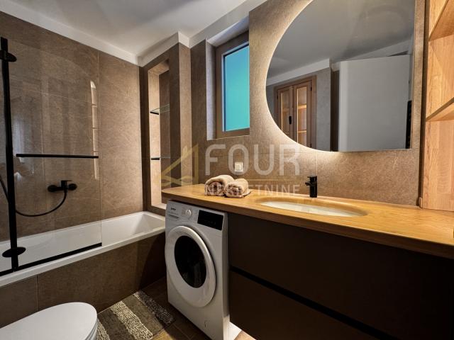 Opatija, 79.62m2, 2s+db, balkon, pogled na more