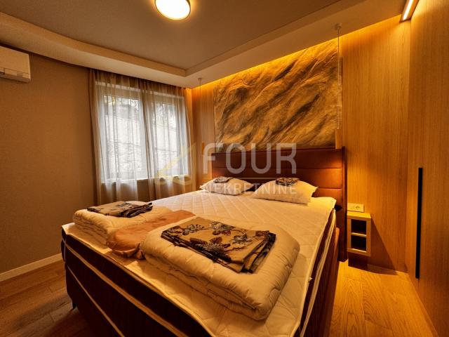 Opatija, 79.62m2, 2s+db, balkon, pogled na more