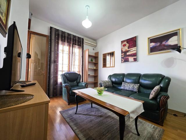 Jednosoban lijepo namješten stan, 40m2, Momišići, Podgorica