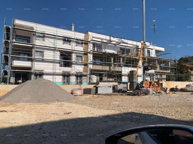 Stan Stan u novogradnji sa dva garažna mjesta i vrtom, blizina centra grada i mora, - Stan D (PENTHO