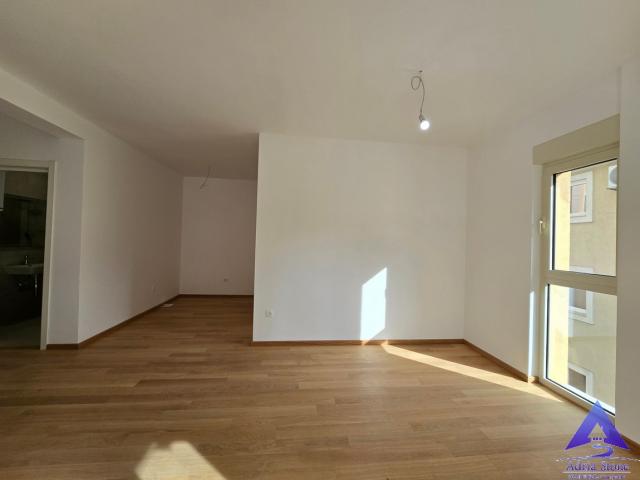 Prodaja, Stan, 65m2 , Budva