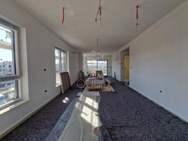 Pula – Moderan Penthouse Z4 u novogradnji s velikom terasom i 3 spavaće sobe