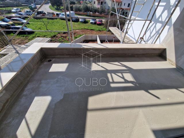 Pula – Moderan Penthouse Z6 u novogradnji s velikom terasom i 3 spavaće sobe