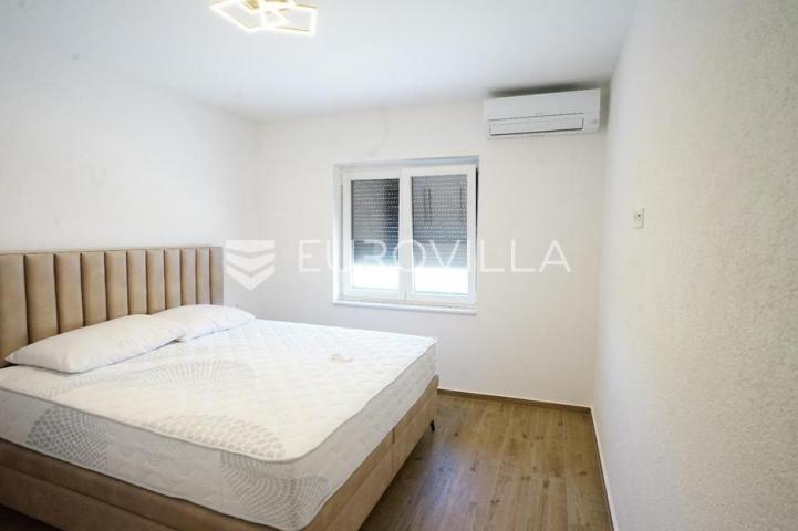 Zadar, Polača, prekrasna villa s bazenom na mirnoj lokaciji