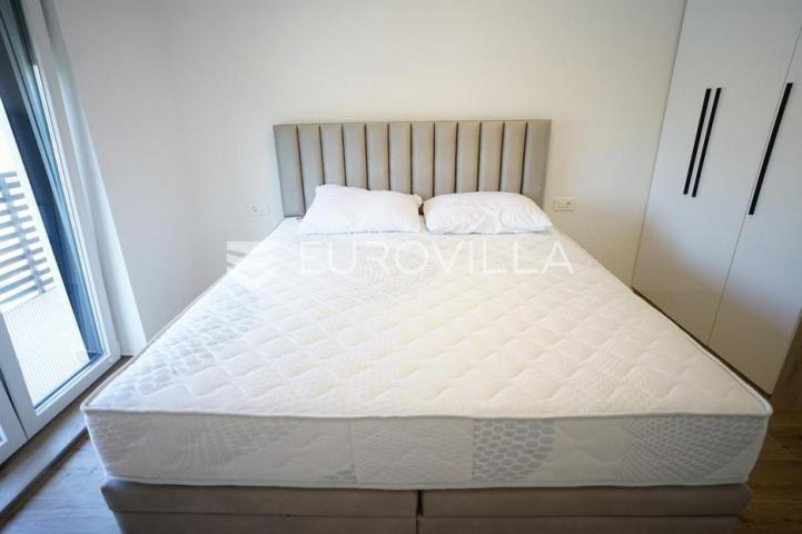 Zadar, Polača, prekrasna villa s bazenom na mirnoj lokaciji