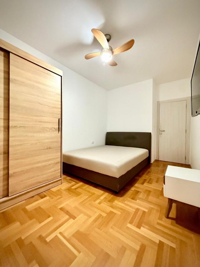 Moderan dvosoban stan 75m² na odličnoj lokaciji – Golubovina, Budva