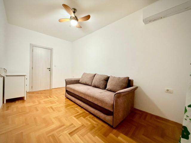 Moderan dvosoban stan 75m² na odličnoj lokaciji – Golubovina, Budva