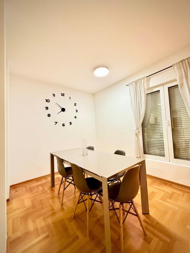 Moderan dvosoban stan 75m² na odličnoj lokaciji – Golubovina, Budva