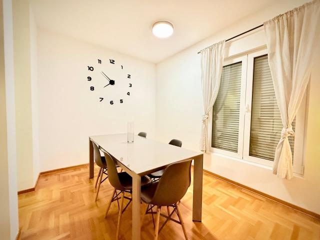 Moderan dvosoban stan 75m² na odličnoj lokaciji – Golubovina, Budva