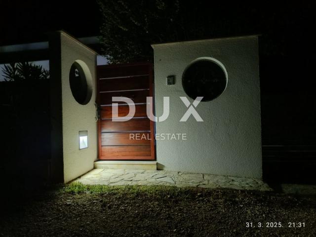ISTRIEN, POREČ – Exklusive Designer-Familienvilla mit Wellnessoase und beheiztem Pool