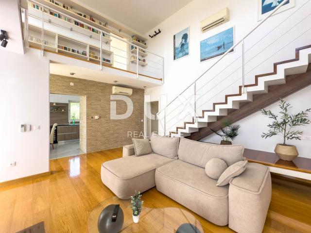 ISTRIEN, POREČ – Exklusive Designer-Familienvilla mit Wellnessoase und beheiztem Pool
