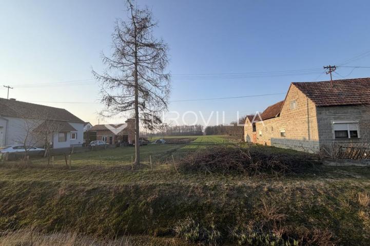 Strizivojna, građevinsko zemljište 1505 m²