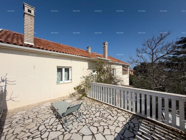 Haus Ližnjan, gepflegtes und komplett möbliertes Haus mit Garage und Weinkeller