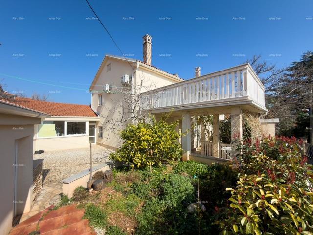 Haus Ližnjan, gepflegtes und komplett möbliertes Haus mit Garage und Weinkeller