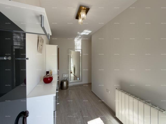 Haus Ližnjan, gepflegtes und komplett möbliertes Haus mit Garage und Weinkeller