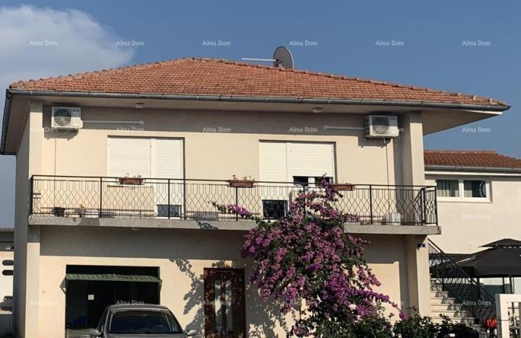 House PULA – Two Houses with Great Investment Potential