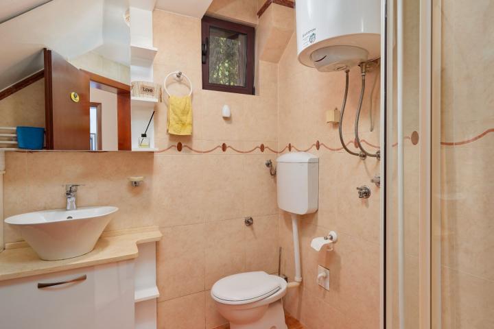 Kuća 120m2 sa pogledom na more u Dobroti, Kotor