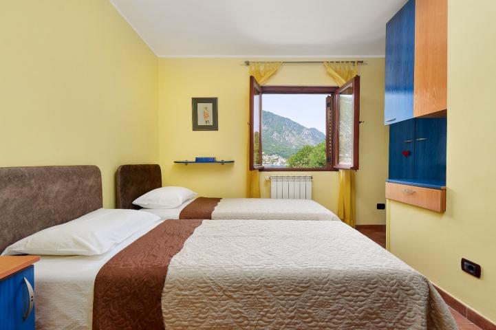 Kuća 120m2 sa pogledom na more u Dobroti, Kotor