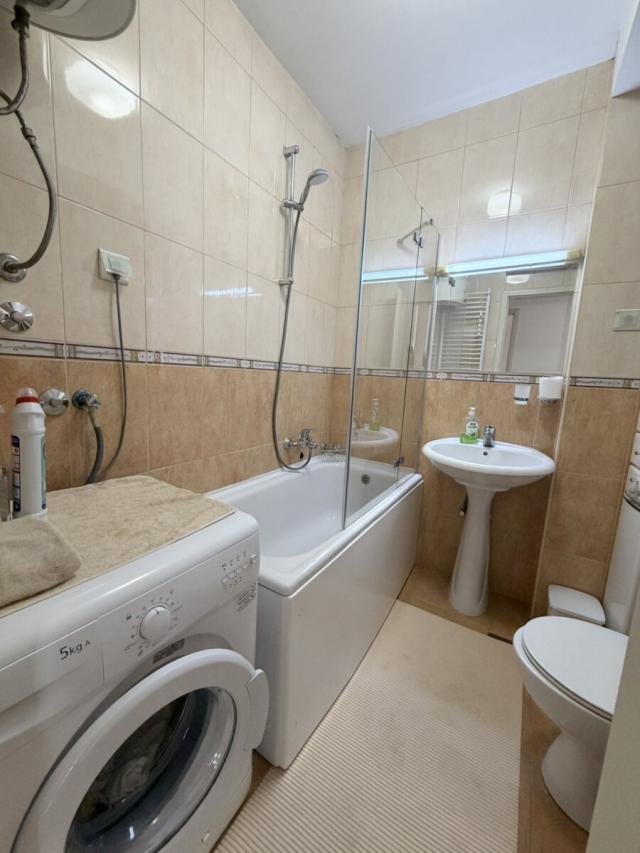 Dvosoban stan, 100m2, Preko Morače, IZDAVANJE