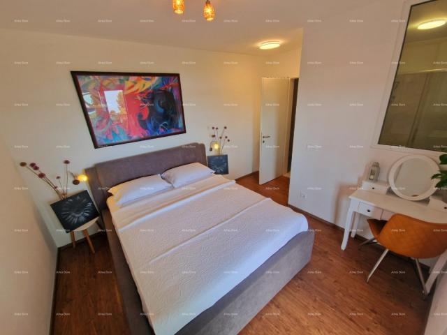 Kuća Prodaje se luksuzna vila u Medulinu – 100 m od mora