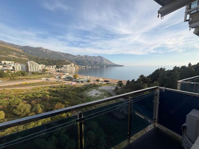 Prodaja dvosobnog stana 89 m² na prvoj liniji mora sa pogledom – Bečići