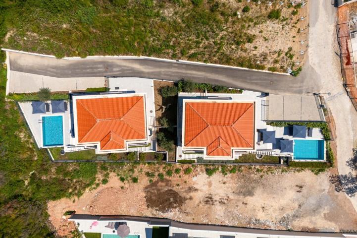 Budva, Reževići – Nova Luksuzna Vila sa Pogledom na More i Bazenom
