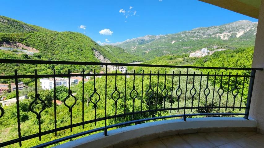 Prodaja, Stan, 106m2 , BECICI